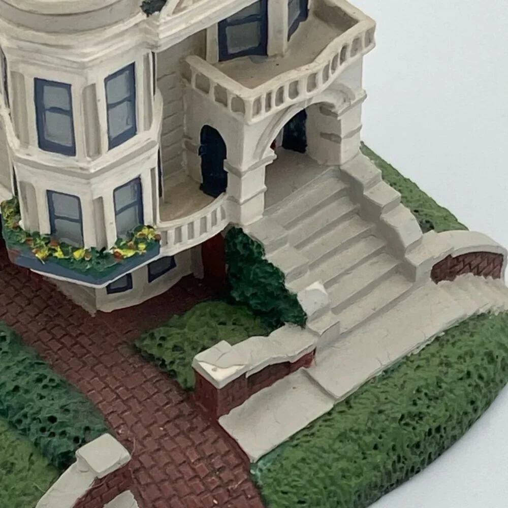 Vtg Hawthorne The Empress of Russian Hill Richard Brouillette‎ Lost Victorians